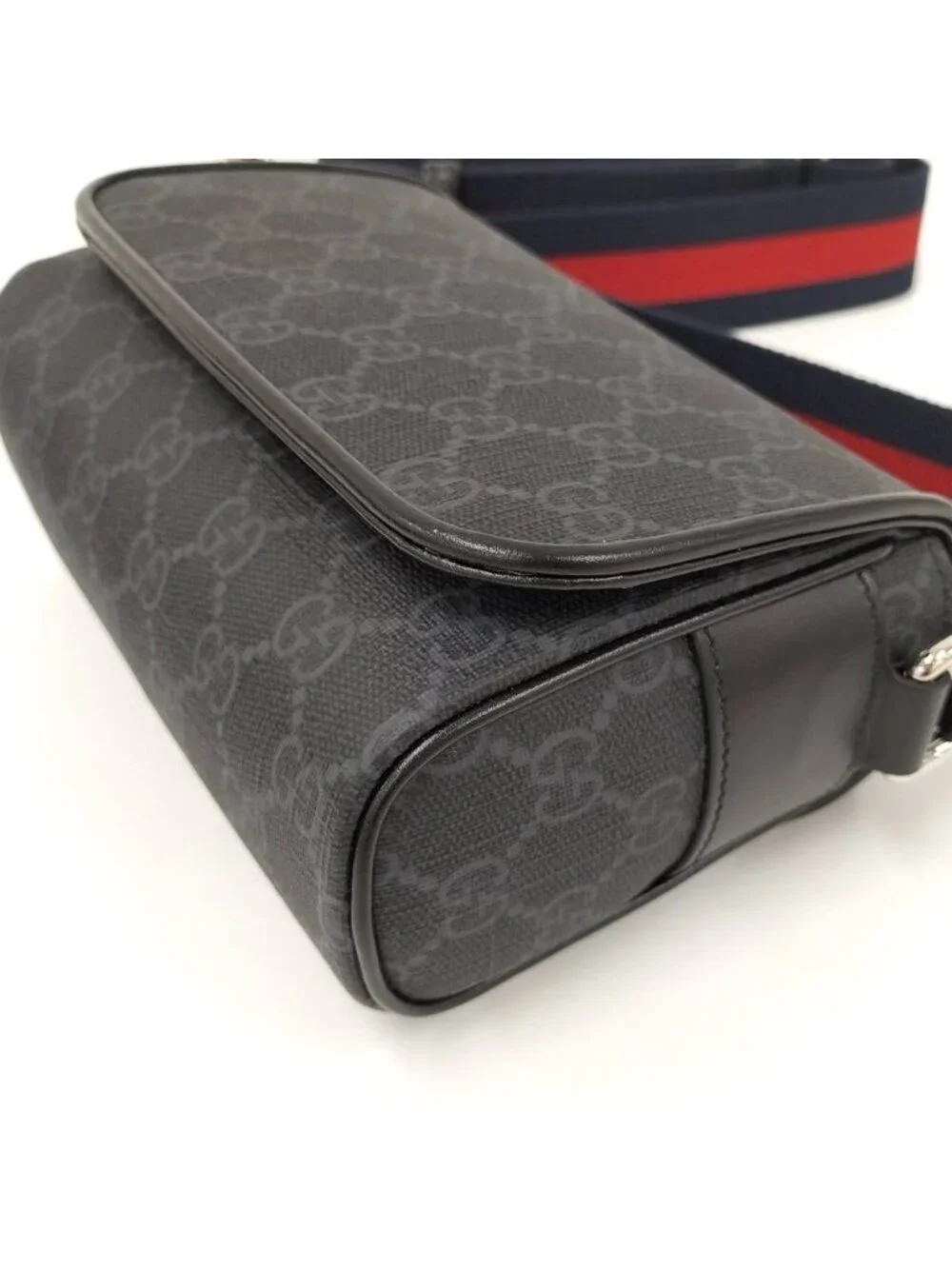 Gucci Shoulder Bag GG Supreme